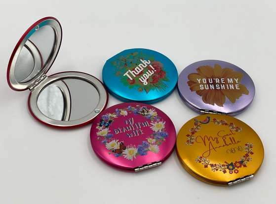 Badges with digtally printer with UV printing technology from Apache Printer
